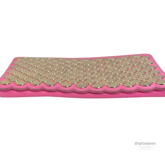 Ted Baker Fluorescent Pink Scallop Edge Clutch EUC - Picture 11 of 14